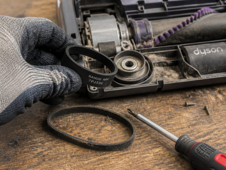 Why Your Dyson Vacuum Cleaner Head Is Not Spinning | Fixes