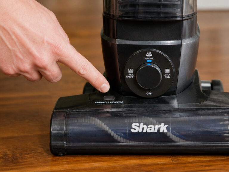 Why Shark Vacuum Brush Roll Indicator Light Won’t Turn On