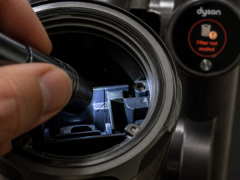 Fix Dyson Vacuum Cleaner Filter Not Sealed Alert Quickly